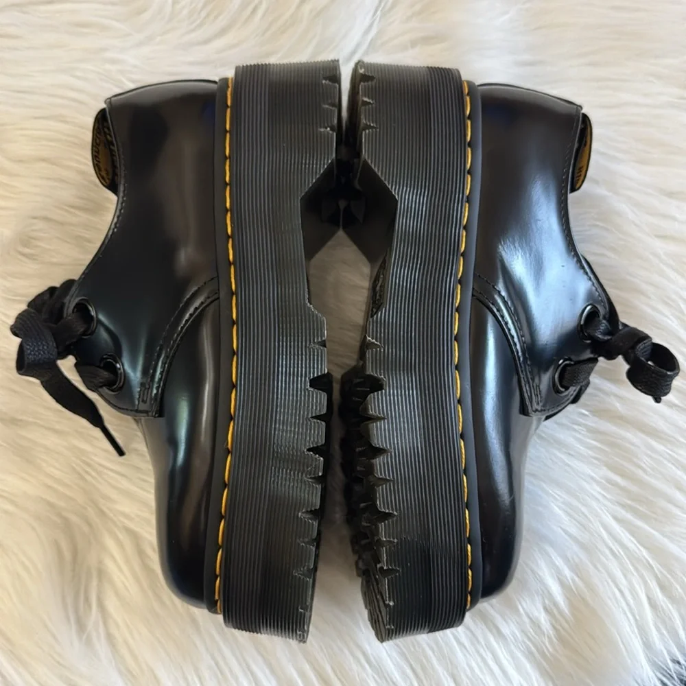 Dr. Martens excellent preowned
